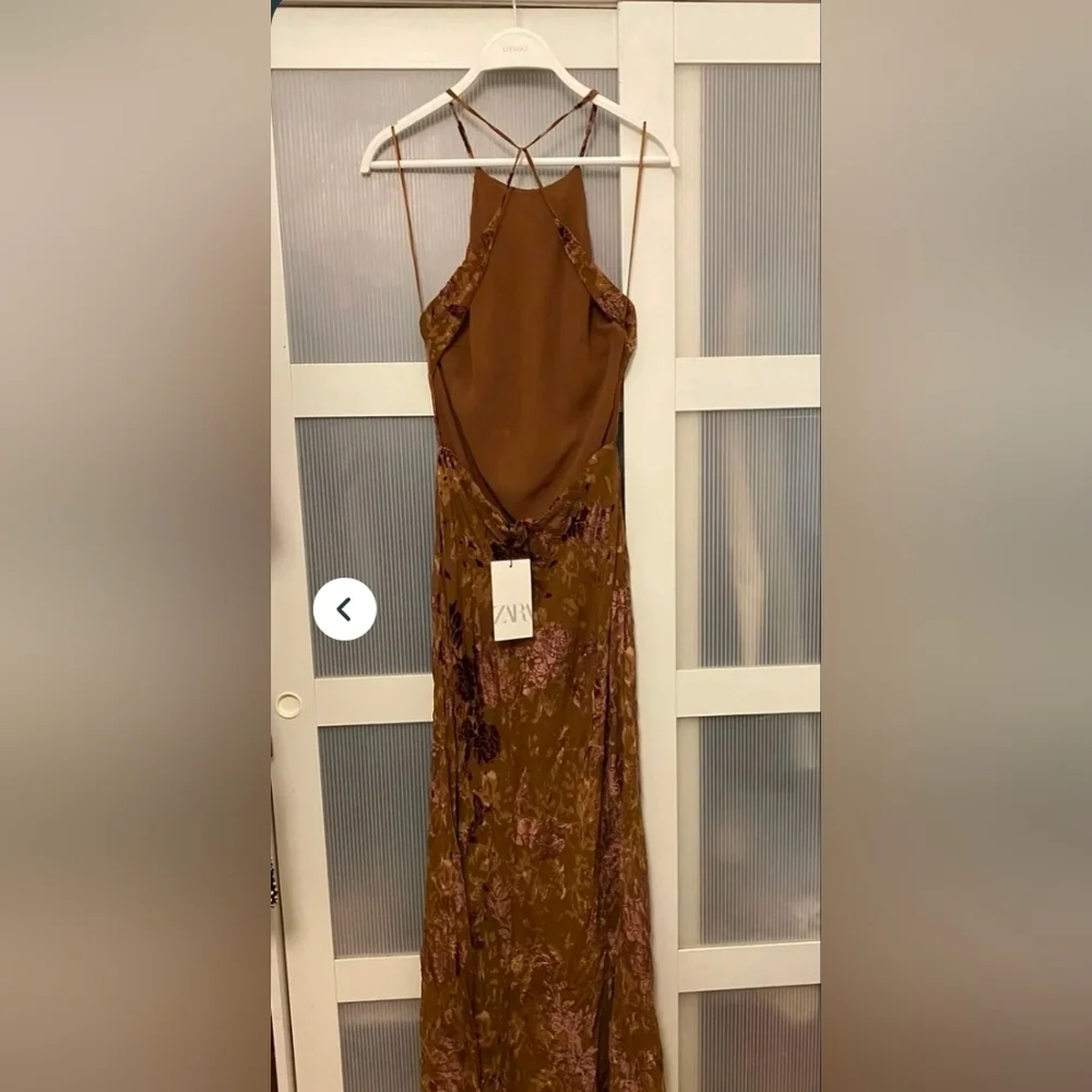 Zara - Velvet Floral Halter Maxi Dress - Picture 4 of 6